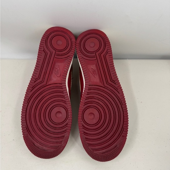 Nike Air Force 1 Low LeBron James Cavalier Red Gold 2000 RARE! Size 8.5 Men’s - Picture 9 of 10